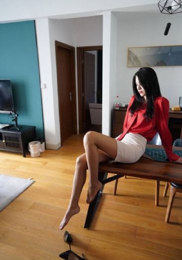 美丽姑娘在线看免费完整版_1080在线观看电视