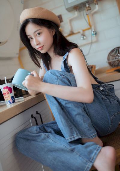 餐桌下玩弄人妻丝袜小脚_1080P日韩免费观看